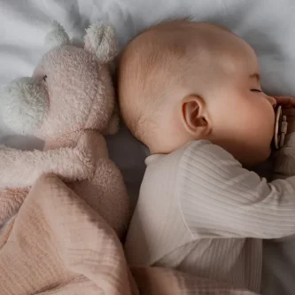 Jak zlepšit spánek vašeho miminka správným oblečením?